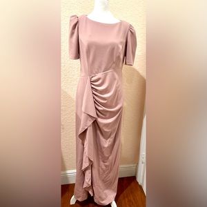 Xscape-Beautiful blush dress.😍